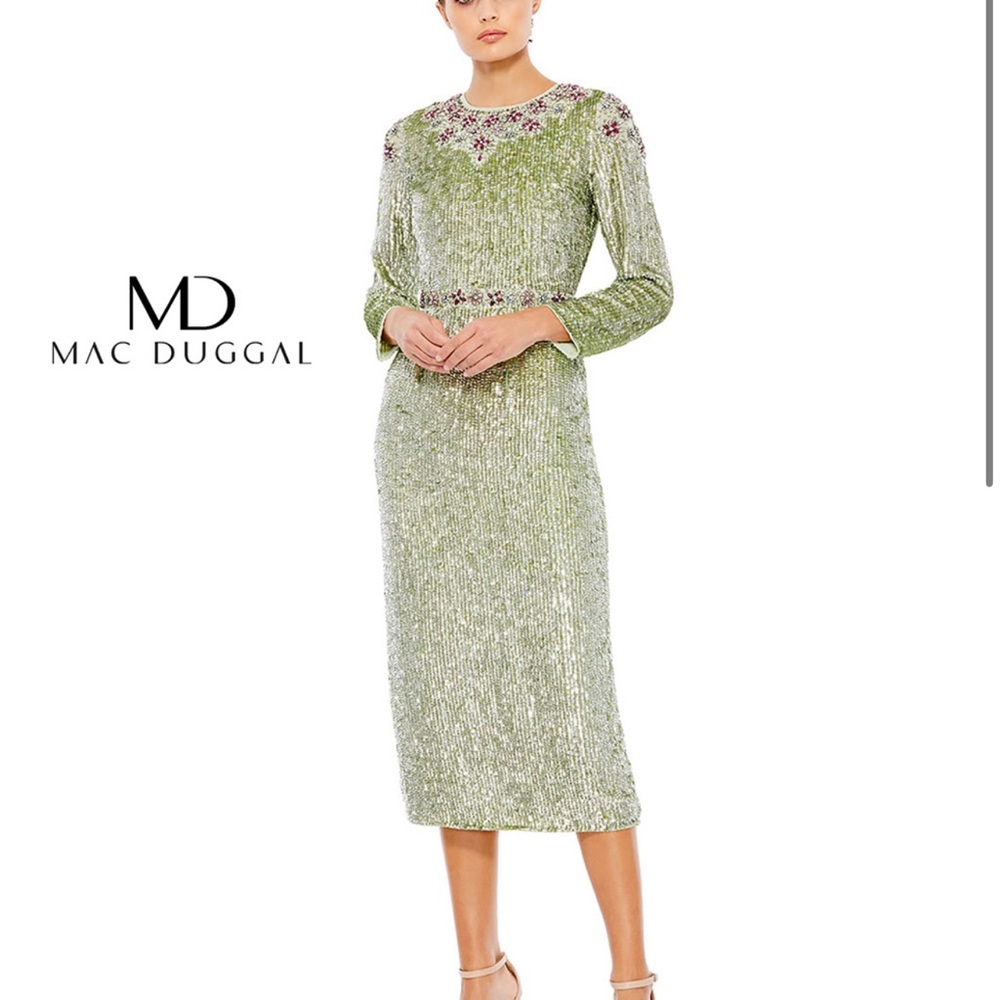 Mac Duggal size 8